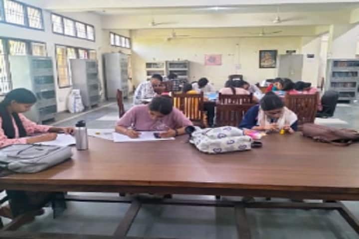 Chaudhary Hardwari Lal Government College campus in Jhajjar, Haryana, India — photo 3