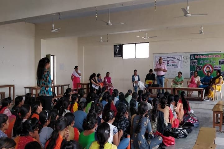 Ch Bansilal Government College for Women campus in Tosham, Haryana, India — photo 2
