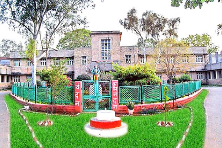 Government Autonomous Ayurved College and Hospital, Gwalior campus in Gwalior, Madhya Pradesh, India