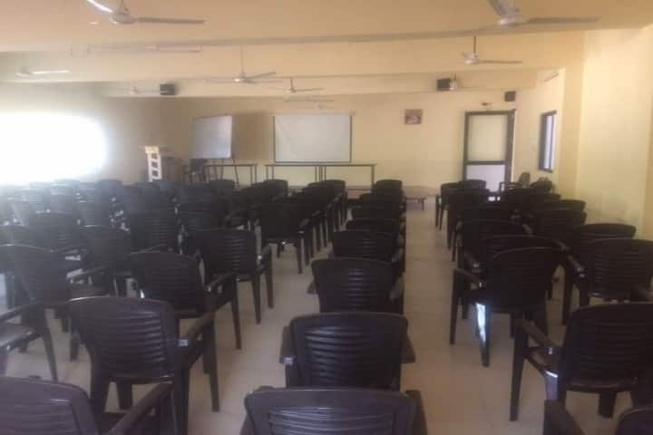 Sardar Patel College Of Engineering campus in Vallabh Vidhyanagar, Gujarat, India — photo 6