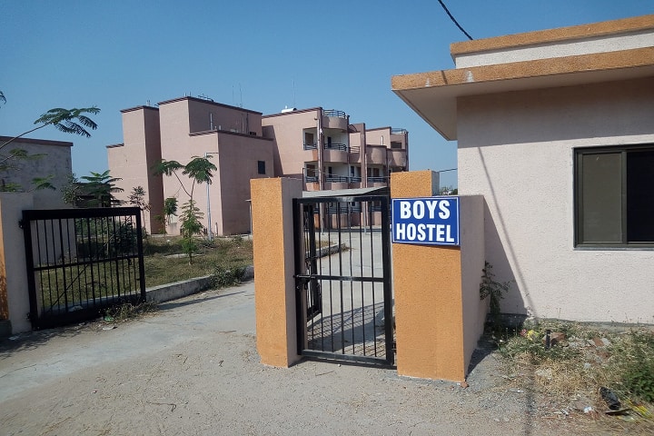 Government Polytechnic campus in Panchmahal, Gujarat, India — photo 2