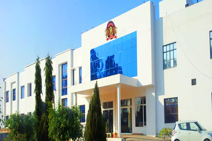 Guru Gobind Singh College of Nursing campus in Barnala, Punjab, India — photo 1