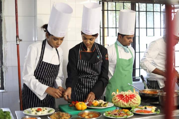 Madras Institute of Hotel Management and Catering Technology campus in Chennai, Tamil Nadu, India — photo 6