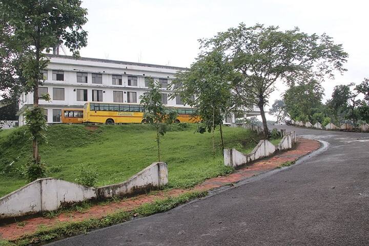 Indira Gandhi Institute of Pharmaceutical Sciences campus in Ernakulam, Kerala, India — photo 2