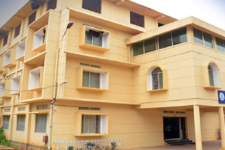 Sri Venkateshwara Dental College and Hospital campus in Bangalore, Karnataka, India — photo 1