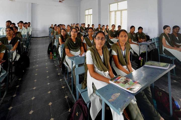 Narasaraopeta Engineering College campus in Narasaraopet, Andhra Pradesh, India — photo 2