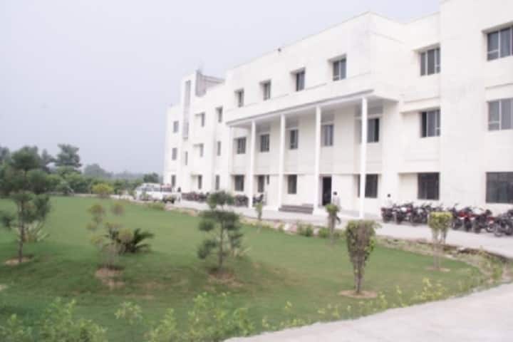 Shree Satya Ayurvedic Medical College and Hospital campus in Moradabad, Uttar Pradesh, India — photo 2
