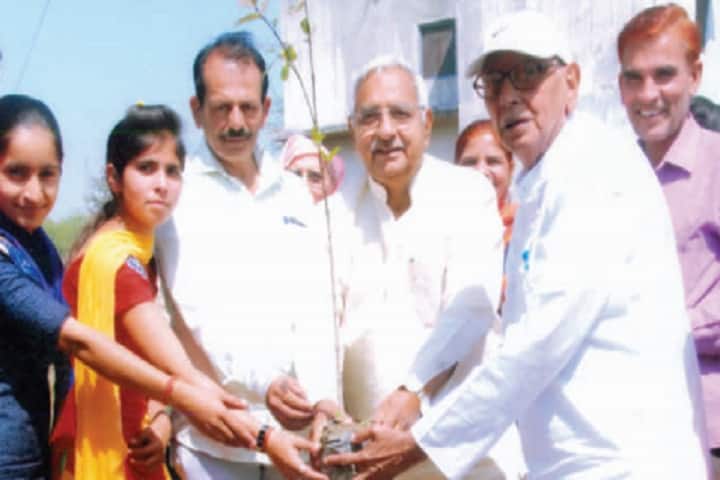 Ch Devi Lal Memorial Girls PG College campus in Panipat, Haryana, India — photo 3