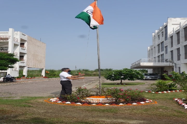 Dayal Group of Institutions campus in Lucknow, Uttar Pradesh, India — photo 5