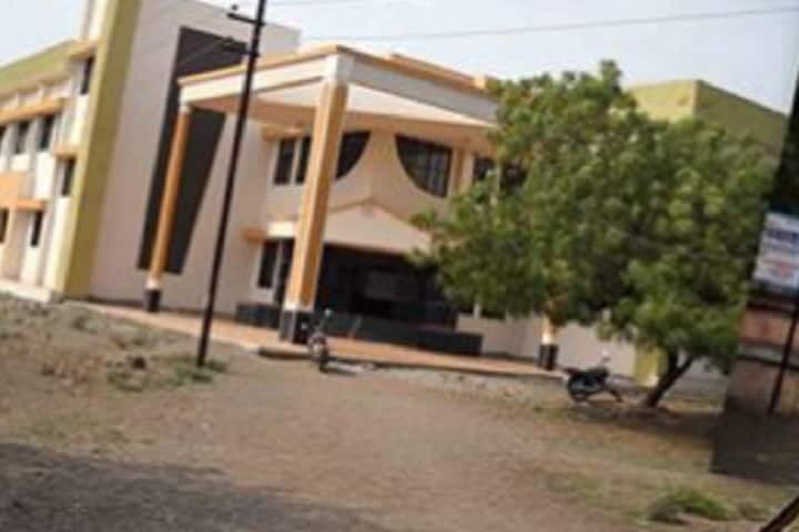 Shikshan Maharshi Dadasaheb Rawal Government Polytechnic campus in Dhule, Maharashtra, India — photo 2