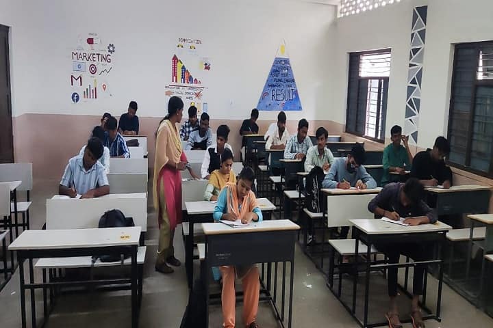 Nutan Vidyalaya Degree College campus in Kalaburagi, Karnataka, India — photo 3