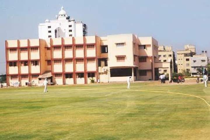CB Patel Computer College campus in Surat, Gujarat, India — photo 1
