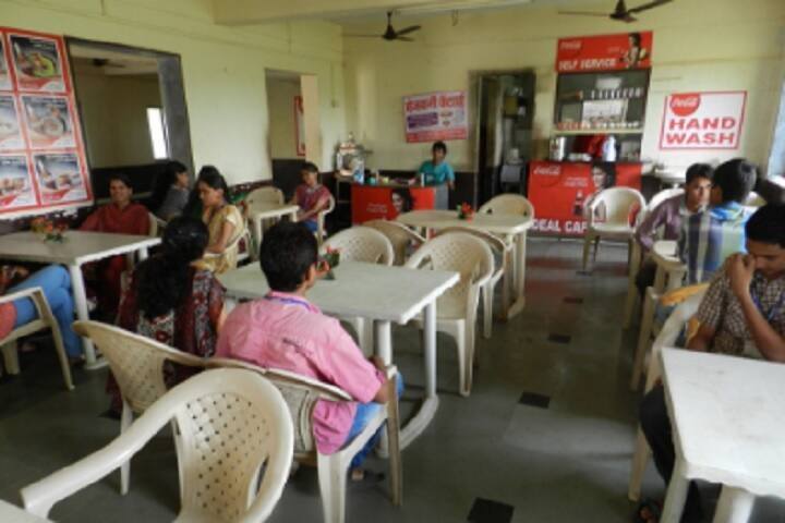 Ideal College of Pharmacy campus in Thane, Maharashtra, India — photo 4