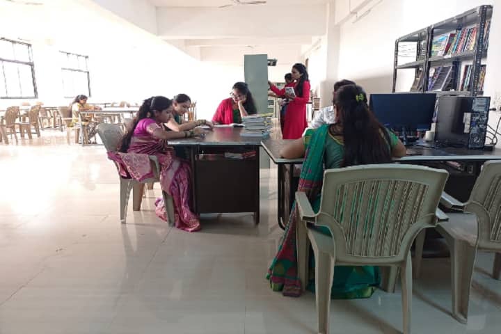 Ideal Institute of Pharmacy campus in Palghar, Maharashtra, India — photo 3