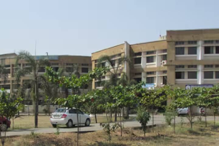 Ideal College of Pharmacy and Research campus in Thane, Maharashtra, India — photo 1