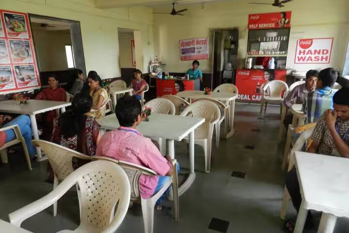 Ideal College of Pharmacy and Research campus in Thane, Maharashtra, India — photo 4