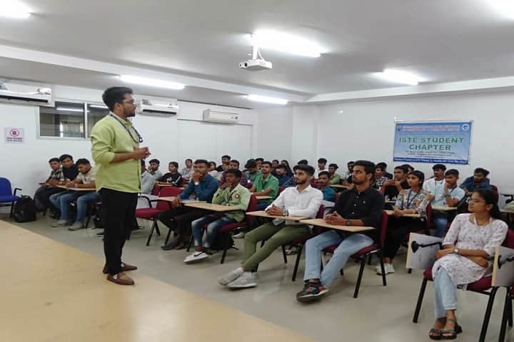 Sitarambhai Naranji Patel Institute of Technology and Research Centre campus in Bardoli, Gujarat, India — photo 3