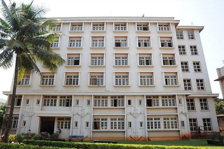 KLES Institute of Fashion Technology and Apparel Design Womens College campus in Belgaum, Karnataka, India — photo 1