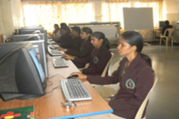 KLES Institute of Fashion Technology and Apparel Design Womens College campus in Belgaum, Karnataka, India — photo 2