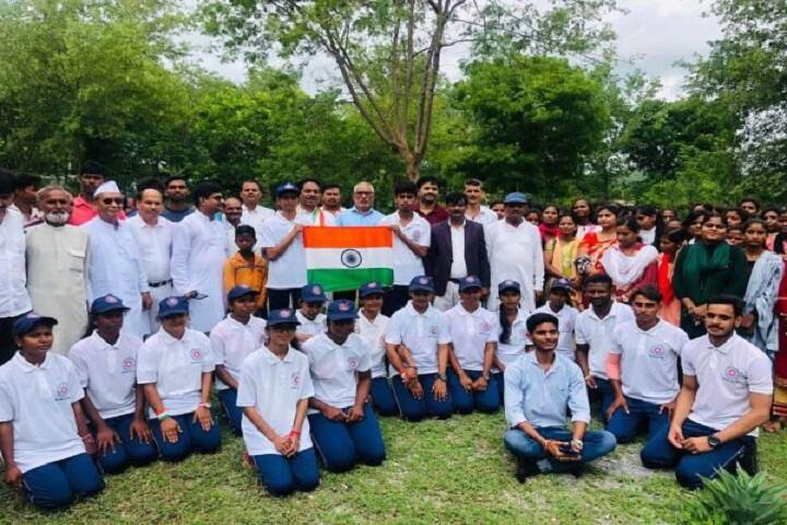 Bokaro Steel Mines College campus in Garhwa, Jharkhand, India — photo 6