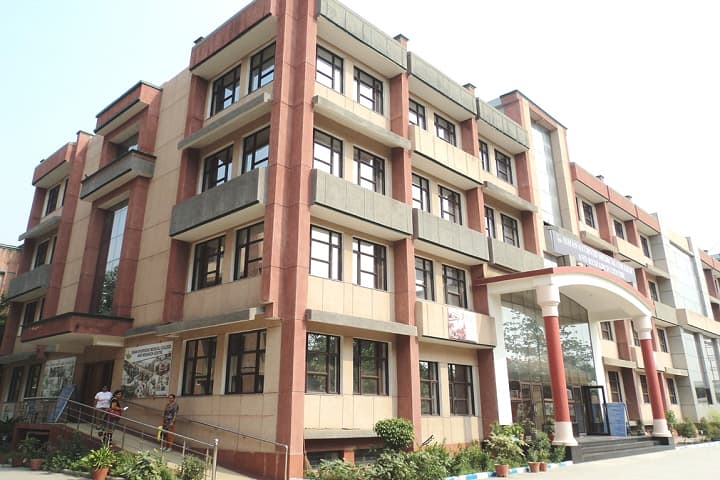 Ishan Ayurvedic Medical College and Research Centre campus in Greater Noida, Uttar Pradesh, India — photo 2