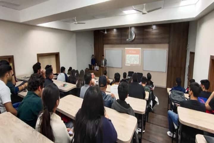 Daly College of Business Management campus in Indore, Madhya Pradesh, India — photo 2