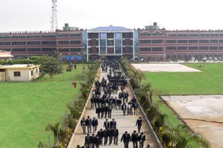 Radha Govind Group of Institutions campus in Meerut, Uttar Pradesh, India — photo 1