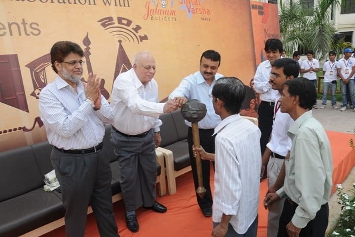 LJ Polytechnic campus in Ahmedabad, Gujarat, India — photo 4