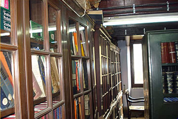 Calcutta School of Tropical Medicine campus in Kolkata, West Bengal, India — photo 3