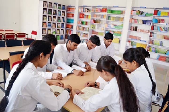 GS Ayurveda Medical College and Hospital campus in Hapur, Uttar Pradesh, India — photo 3