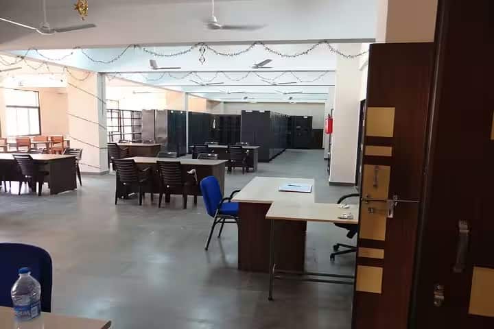 Government Science College campus in Ahwa, Gujarat, India — photo 2