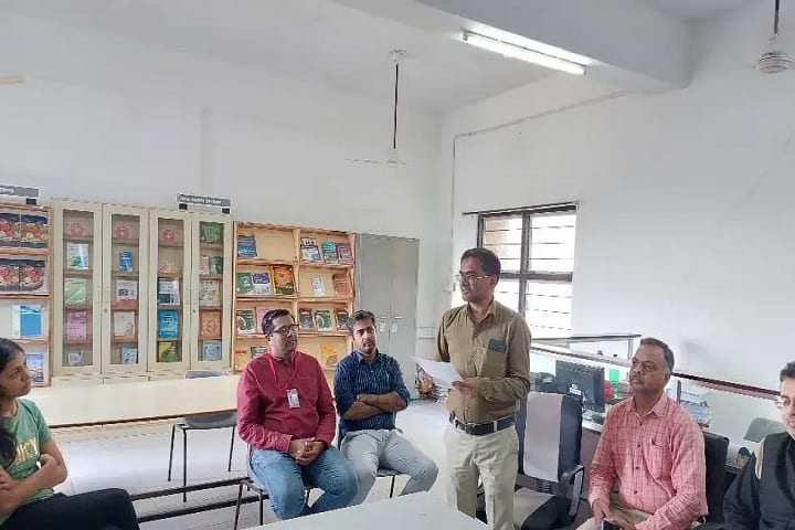 Ayurveda College and Hospital campus in Rajkot, Gujarat, India — photo 4