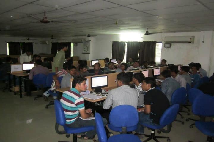 Shri Satsangi Saketdham Ram Ashram Group of Institutions campus in Mehsana, Gujarat, India — photo 3