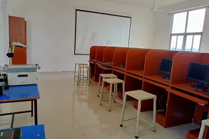 Mahatma Jyotiba Fule Ayurveda Mahavidyalaya campus in Jaipur, Rajasthan, India — photo 5