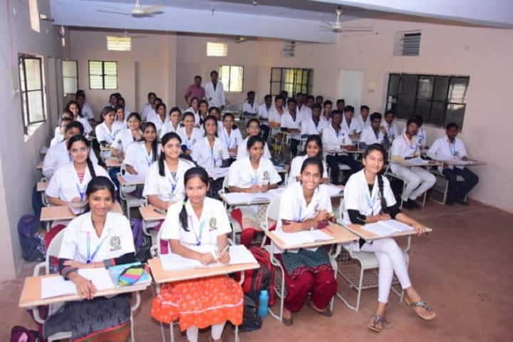 Siddharameshwar Ayurvedic Medical College and Research Center campus in Bidar, Karnataka, India — photo 2
