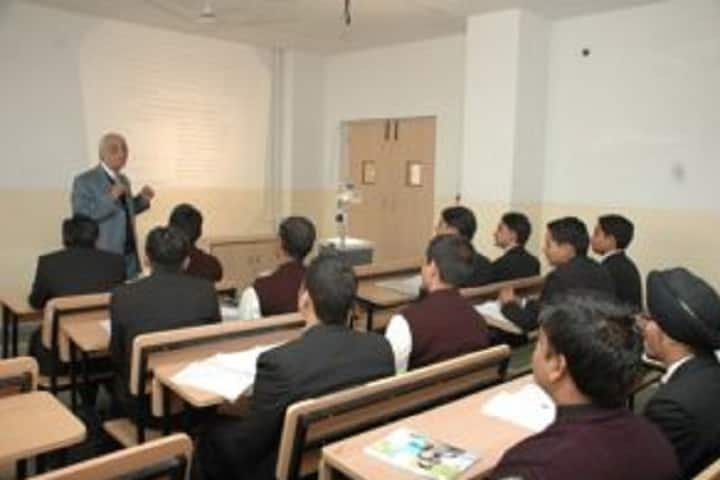 RIG Institute of Hospitality and Management campus in Greater Noida, Uttar Pradesh, India — photo 3