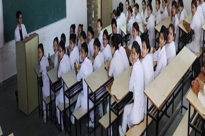 Himalayan Institute of Pharmacy campus in Kala Amb, Himachal Pradesh, India — photo 4