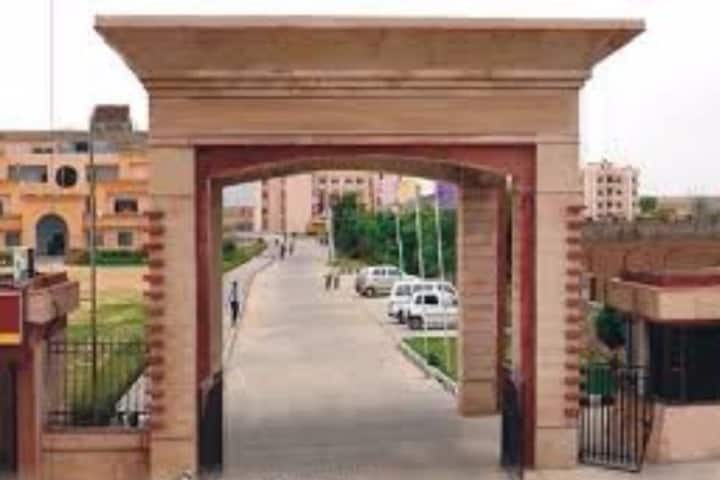 Bhagwant University campus in Ajmer, Rajasthan, India — photo 3