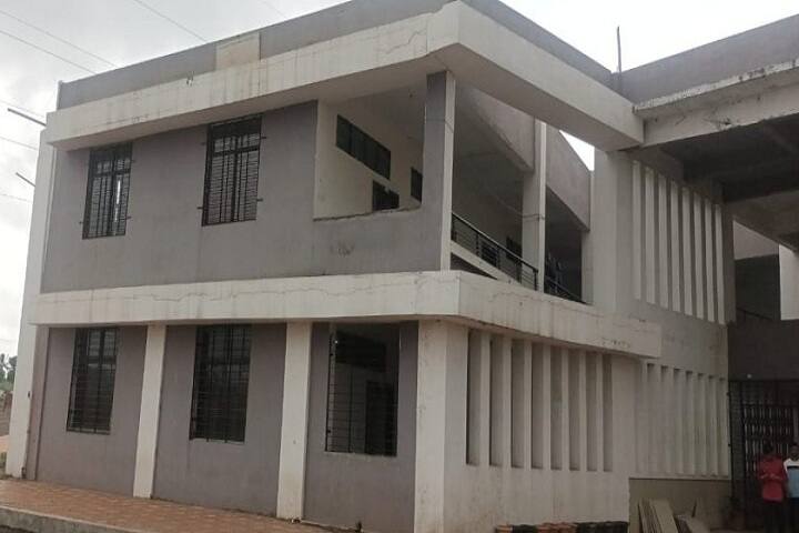 Matoshri Ayurved College and Hospital campus in Nashik, Maharashtra, India — photo 5