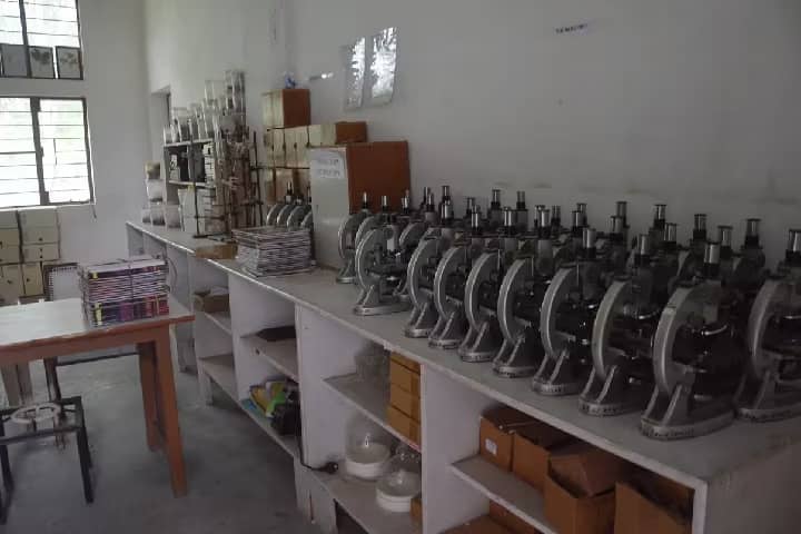 Himachal Institute of Pharmaceutical Education and Research campus in Nadaun, Himachal Pradesh, India — photo 3