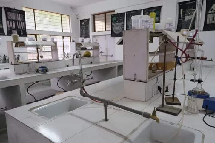 Himachal Institute of Pharmaceutical Education and Research campus in Nadaun, Himachal Pradesh, India — photo 5