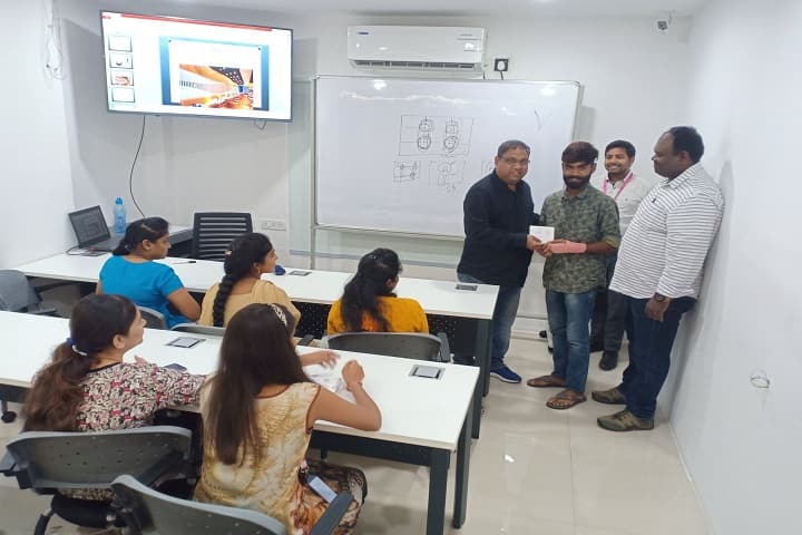 Trendz Institute of Fashion Technology campus in Begumpet, Telangana, India — photo 3