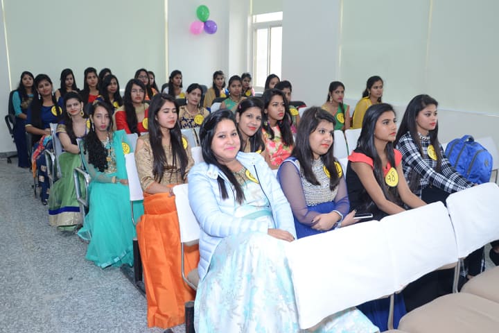 Maharaja Agrasen Nursing College campus in Bahadurgarh, Haryana, India — photo 1