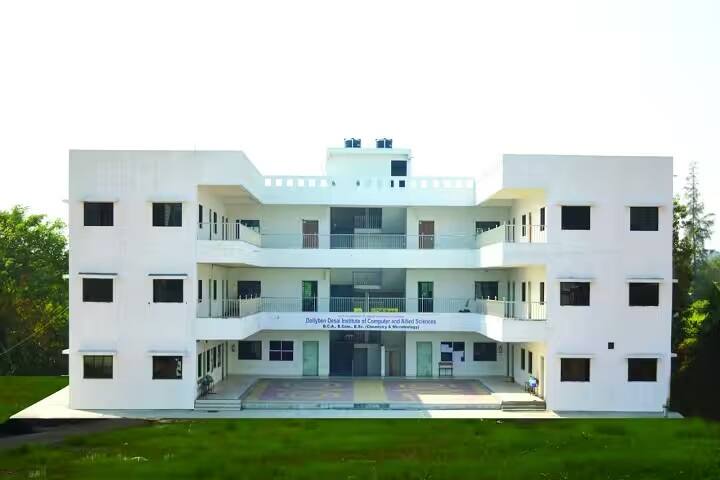 Dollyben Desai Institute of Computer and Allied Sciences campus in Surat, Gujarat, India — photo 1
