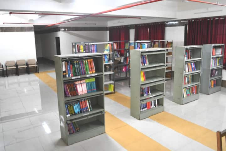 MAEER's College of Nursing campus in Talegaon Dabhade, Maharashtra, India — photo 3