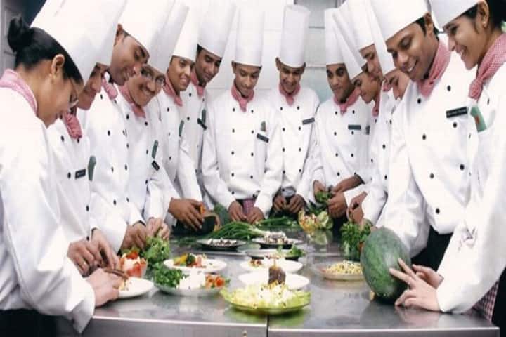 UIHMT College of Hotel Management and Tourism campus in Dehradun, Uttarakhand, India — photo 1