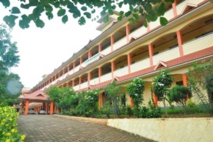 SNDP Yogam Shathabdi Smaraka College campus in Malappuram, Kerala, India — photo 1