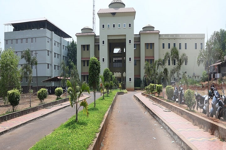 Majlis Arts and Science College campus in Malappuram, Kerala, India — photo 1