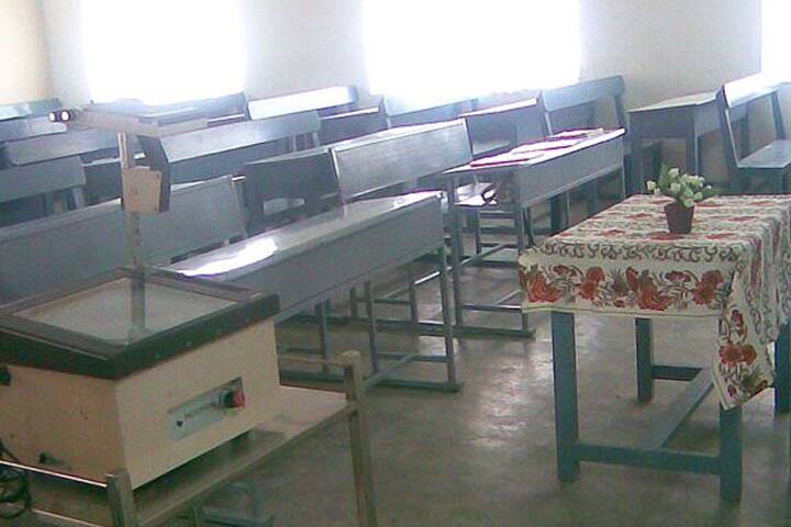 Madha College of Nursing campus in Chennai, Tamil Nadu, India — photo 2