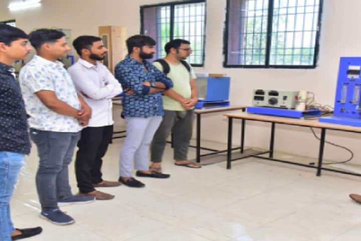 Shree Kankeshwari Deviji Institute of Technology campus in Jamnagar, Gujarat, India — photo 5